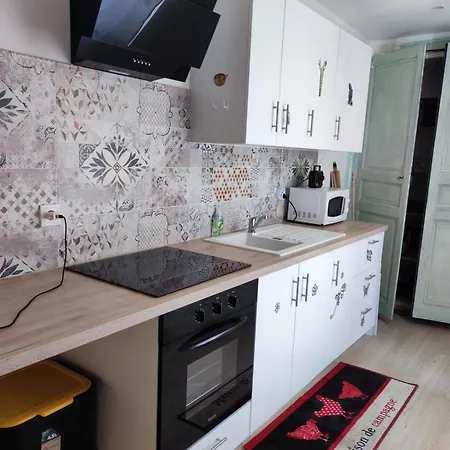 Maison Sorede, 2 Pieces, 4 Personnes - Fr-1-776-81 Vakantiehuis